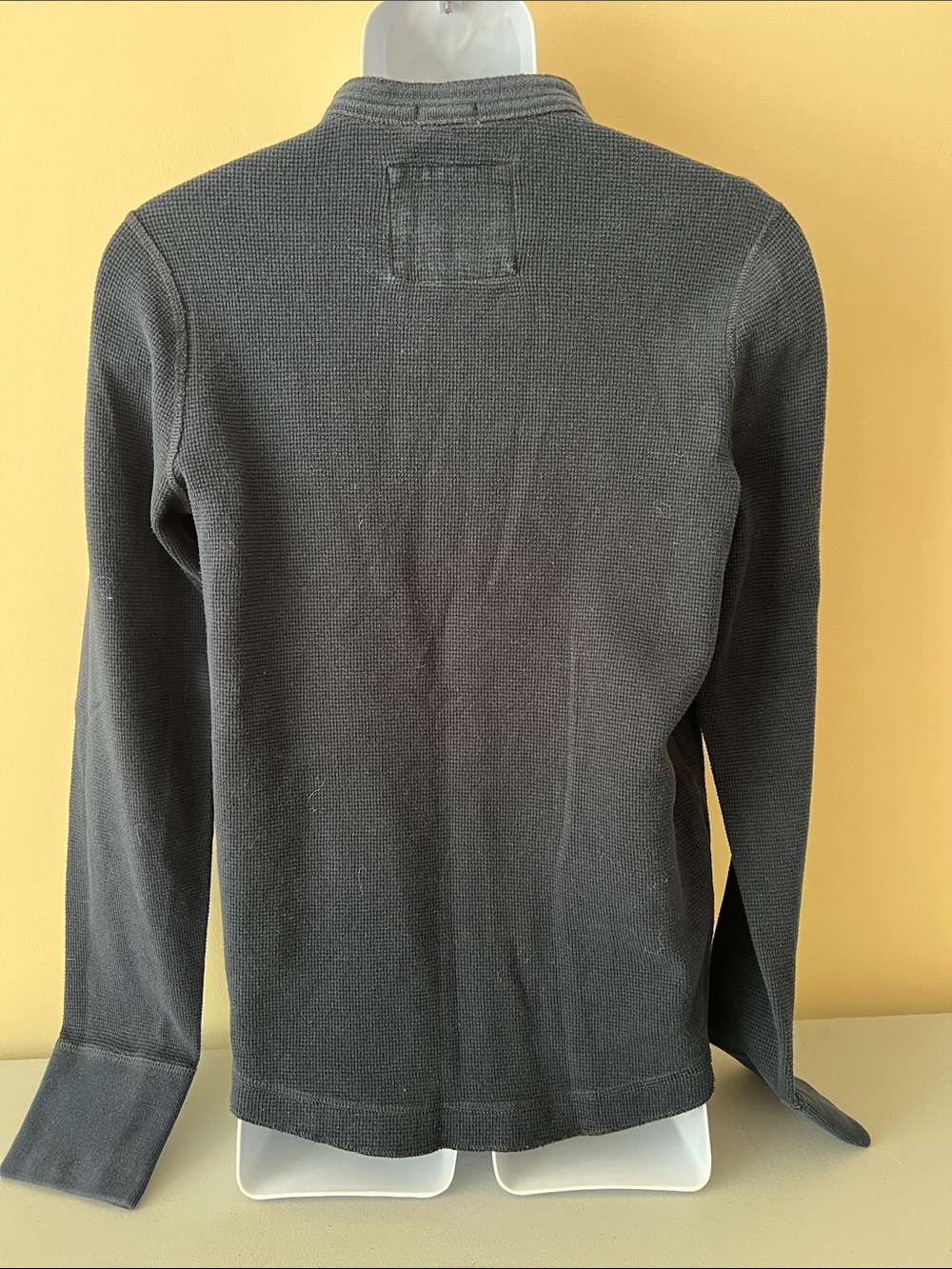 Abercrombie & Fitch Men's Dark Navy Waffle Henley Long Sleeve - Picture 3 of 5